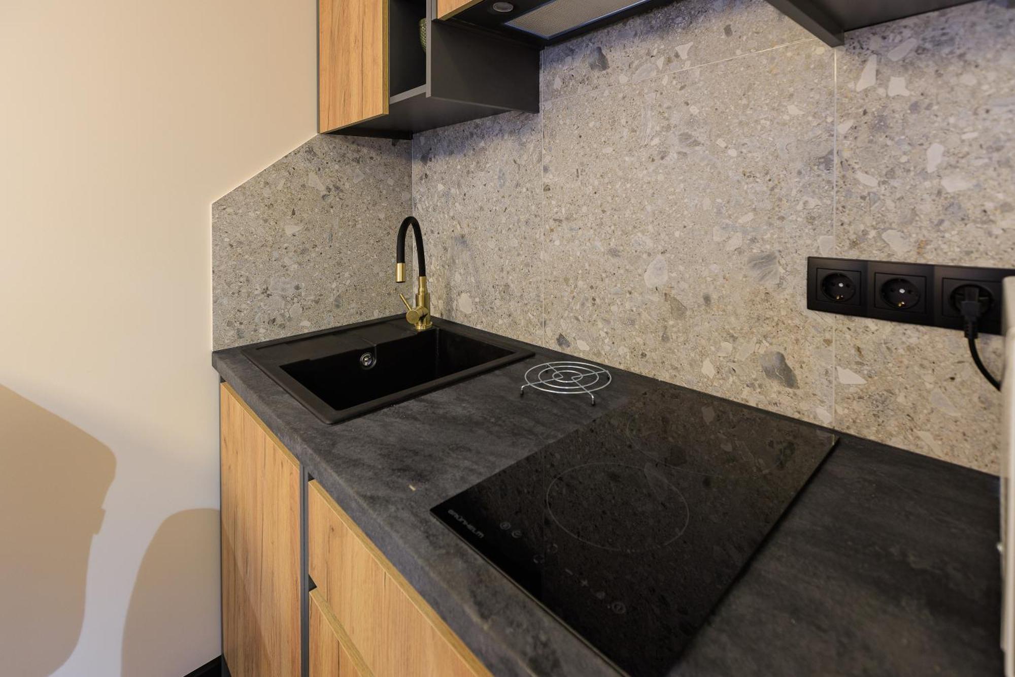 Discovery Garden Apartments Khmelʼnytsʼkyy Exterior foto